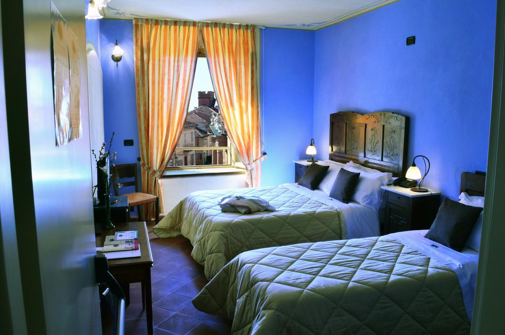 La Foresteria Del Castello - Wellness Hotel In Dimora Storica Castell'Alfero Экстерьер фото