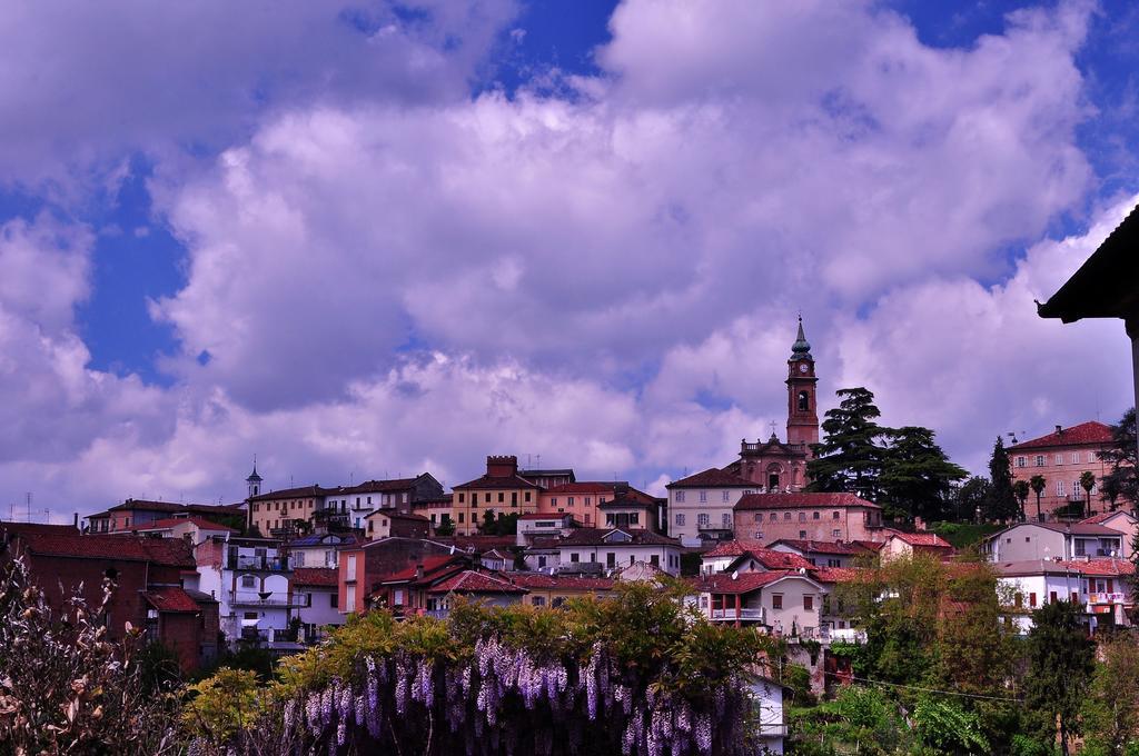 La Foresteria Del Castello - Wellness Hotel In Dimora Storica Castell'Alfero Экстерьер фото