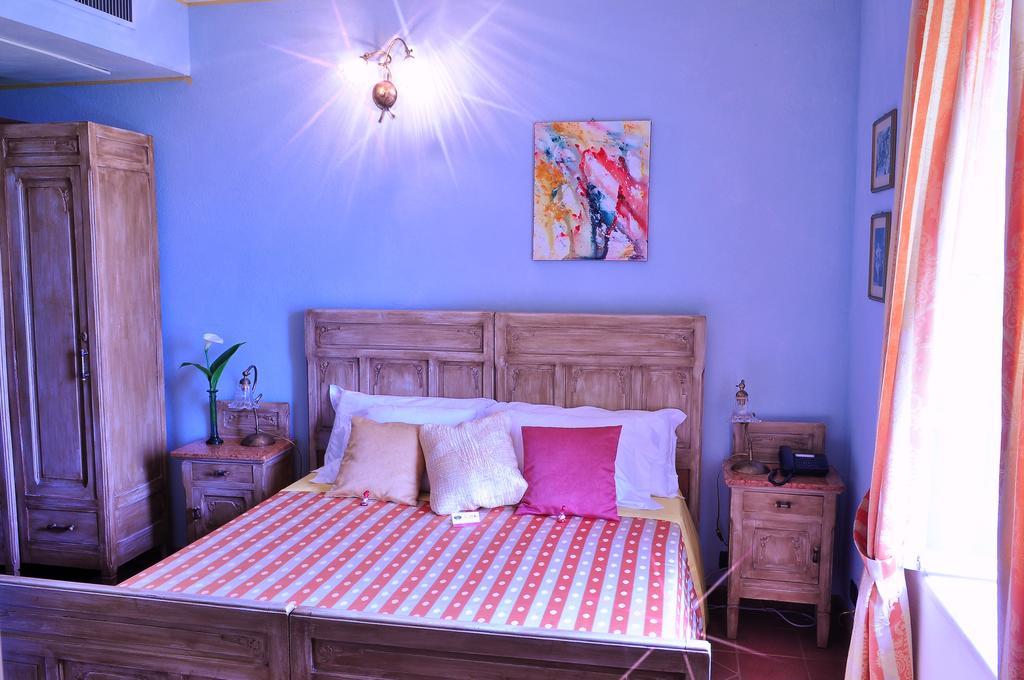 La Foresteria Del Castello - Wellness Hotel In Dimora Storica Castell'Alfero Номер фото