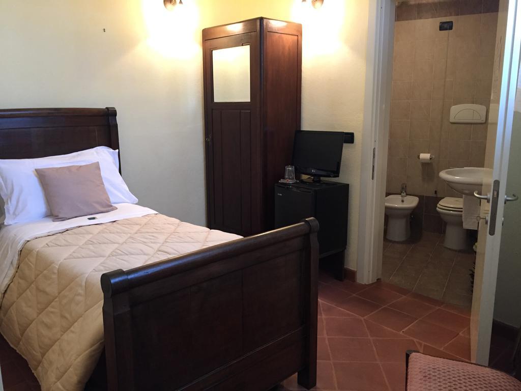 La Foresteria Del Castello - Wellness Hotel In Dimora Storica Castell'Alfero Экстерьер фото