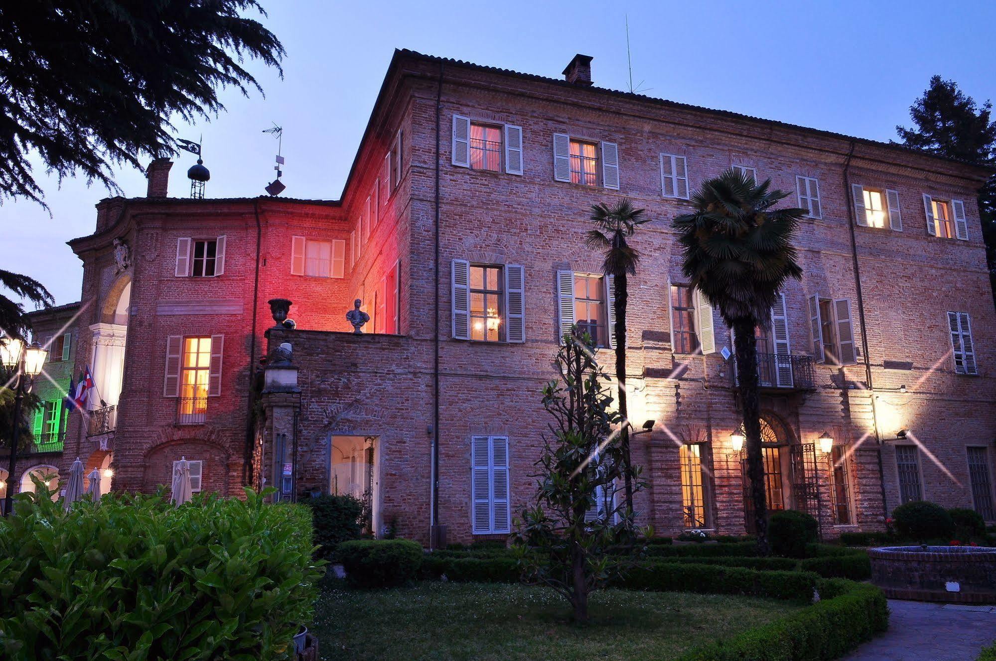 La Foresteria Del Castello - Wellness Hotel In Dimora Storica Castell'Alfero Экстерьер фото