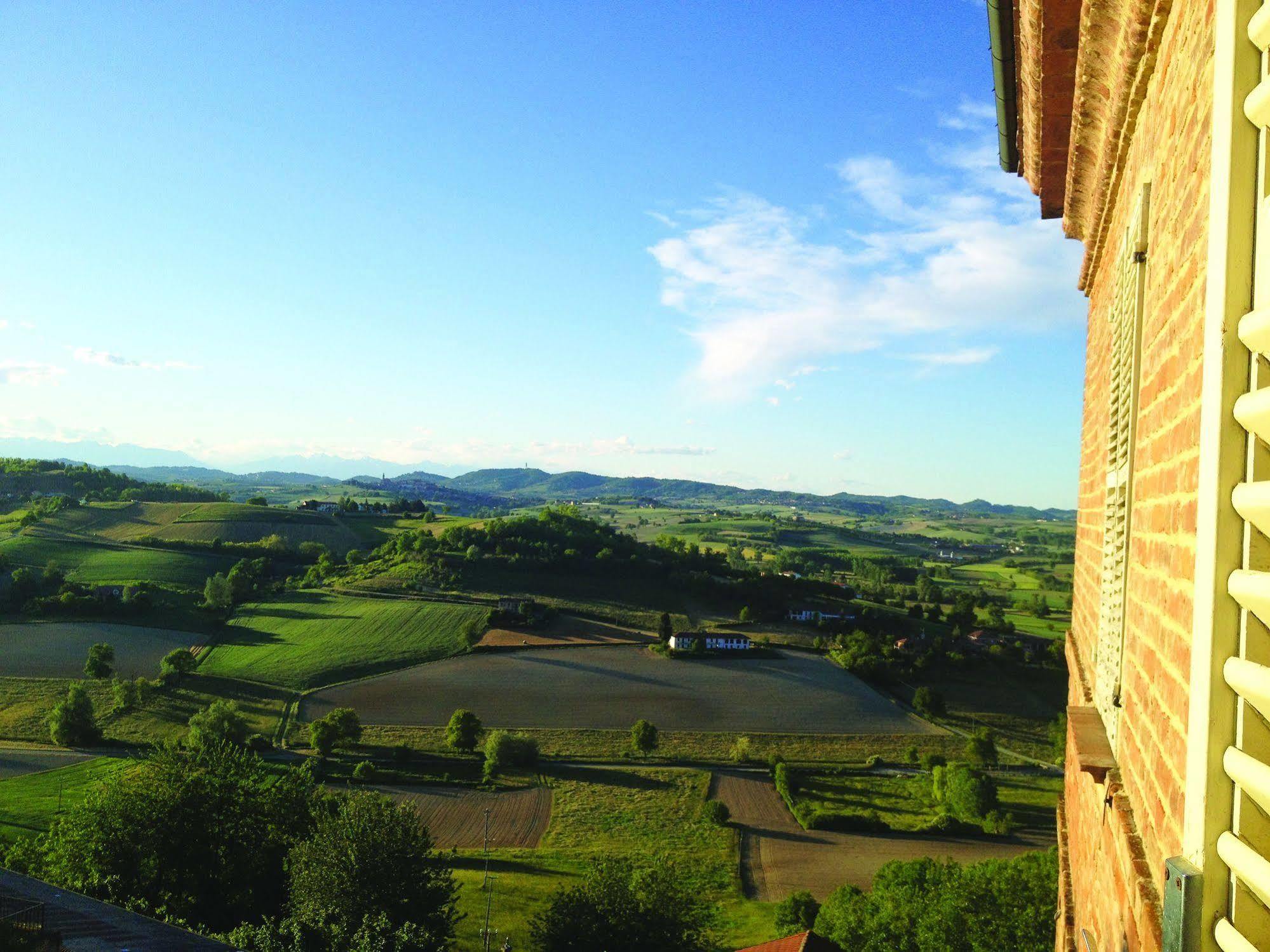 La Foresteria Del Castello - Wellness Hotel In Dimora Storica Castell'Alfero Экстерьер фото