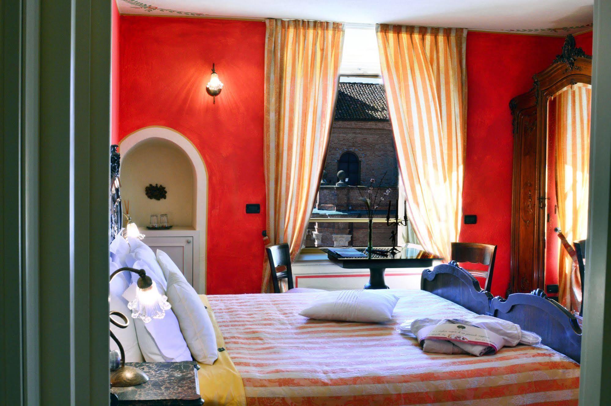La Foresteria Del Castello - Wellness Hotel In Dimora Storica Castell'Alfero Экстерьер фото