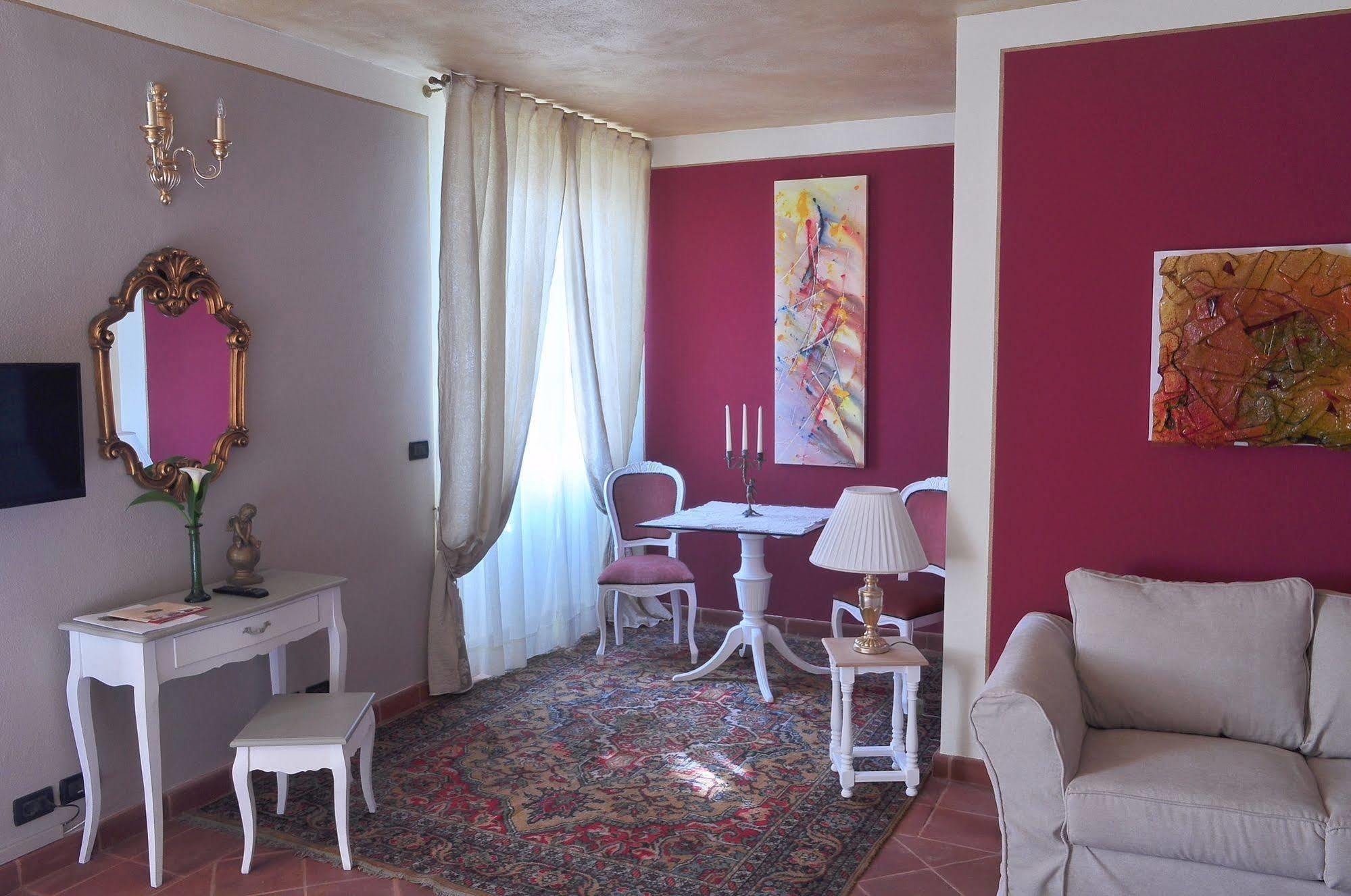 La Foresteria Del Castello - Wellness Hotel In Dimora Storica Castell'Alfero Экстерьер фото
